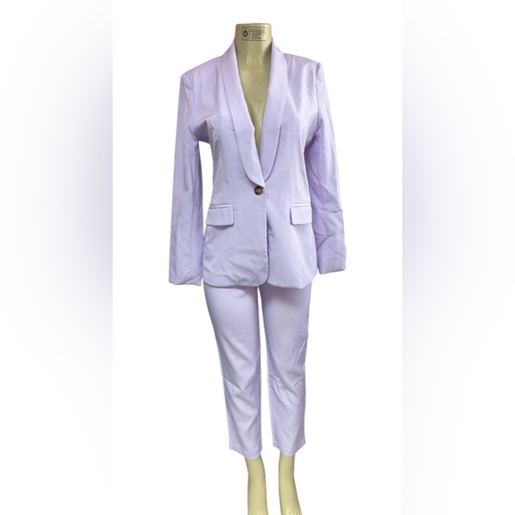Women's Lavender Pantsuit - Picture 3 of 12